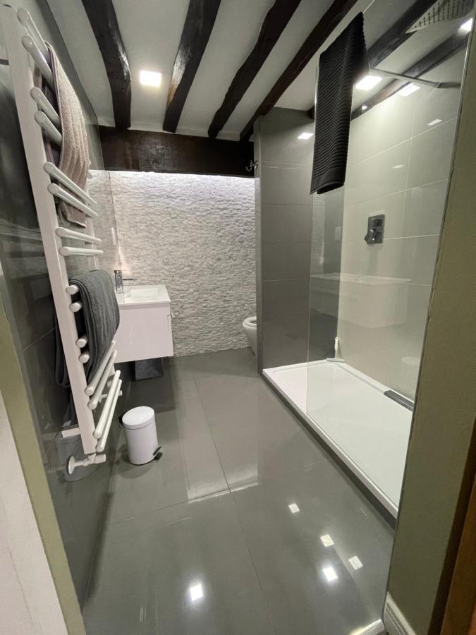 Spacious, Luxury Town Centre Granary Conversion Stamford Exterior foto
